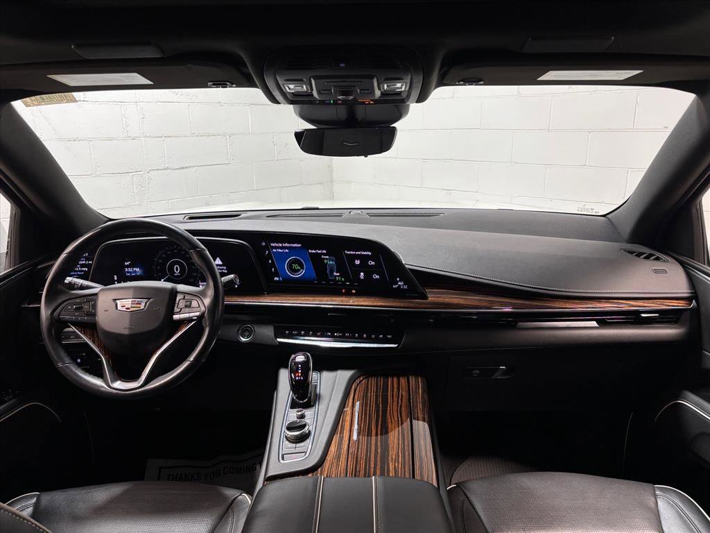 Used 2021 Cadillac Escalade Premium Luxury w/ Driver Assist Tech Package image 34