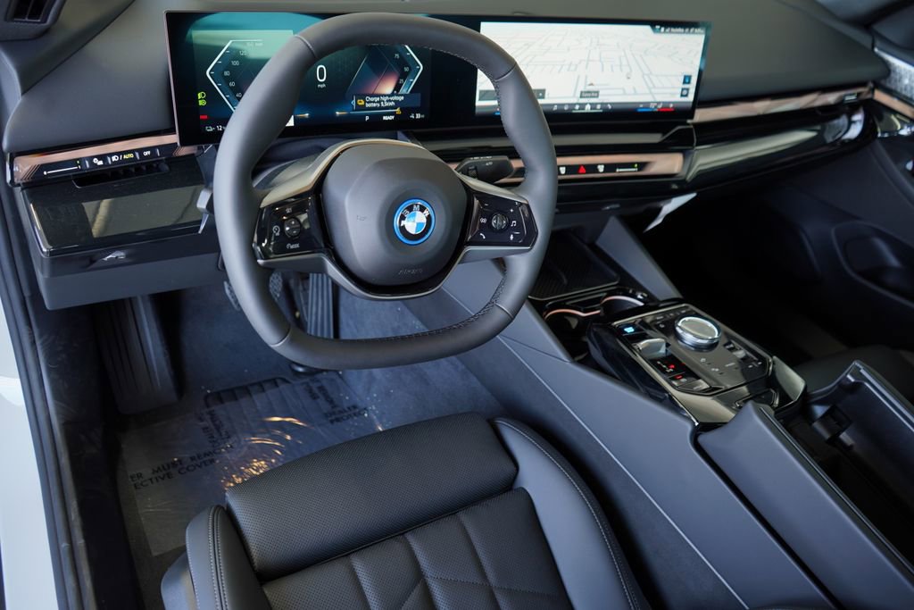 Used 2026 BMW i5 eDrive40 image 12