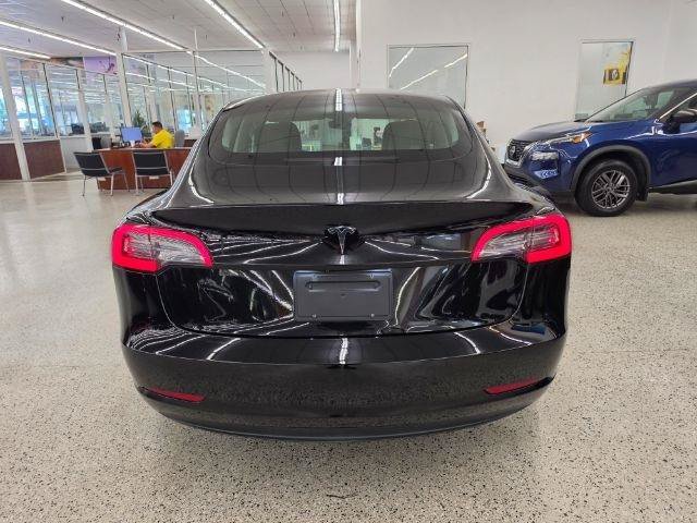 Used 2022 Tesla Model 3 Standard Range RWD image 6