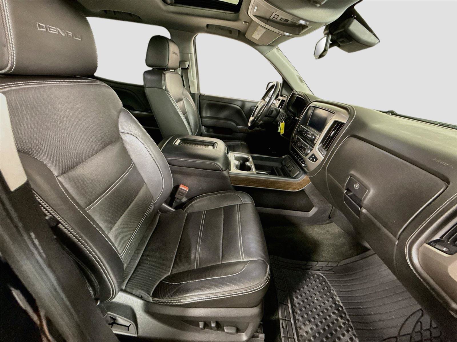 Used 2018 GMC Sierra 1500 Denali w/ Denali Ultimate Package AWD/4WD image 22
