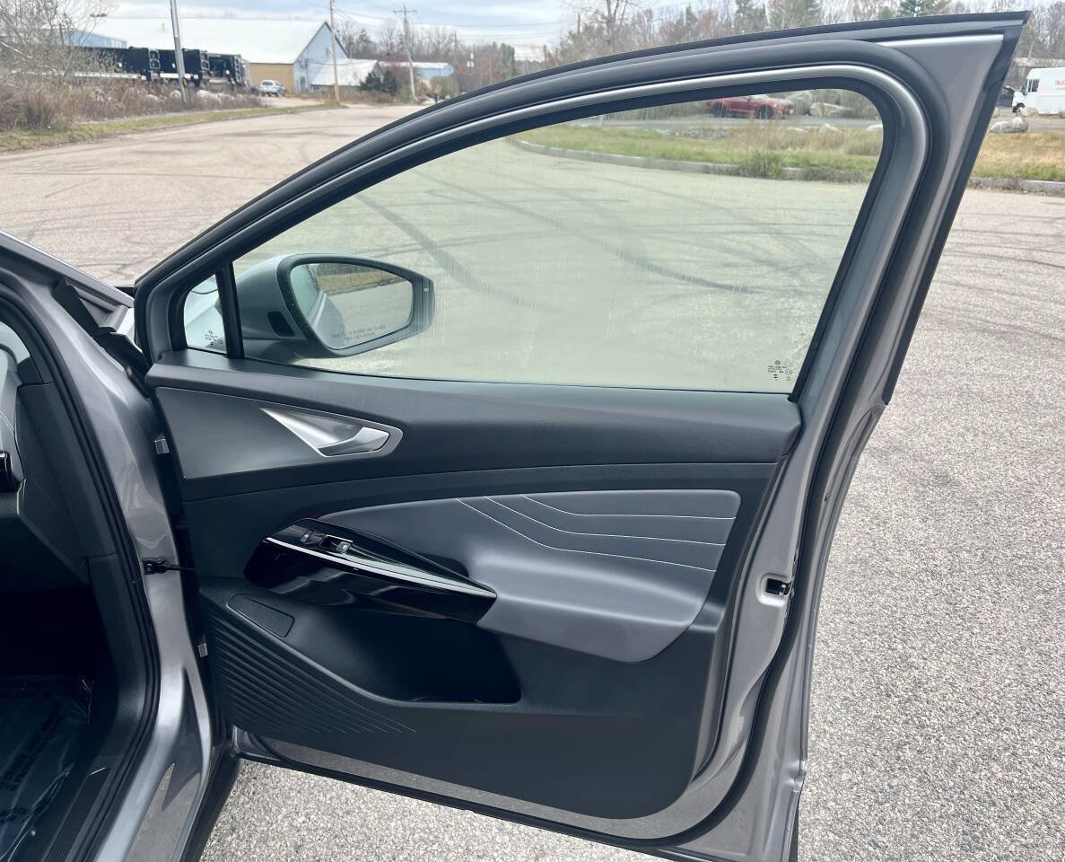 Used 2023 Volkswagen ID.4 Pro S image 17