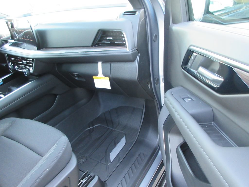 New 2026 Chevrolet Tahoe LS w/ LS Custom Edition AWD/4WD image 18
