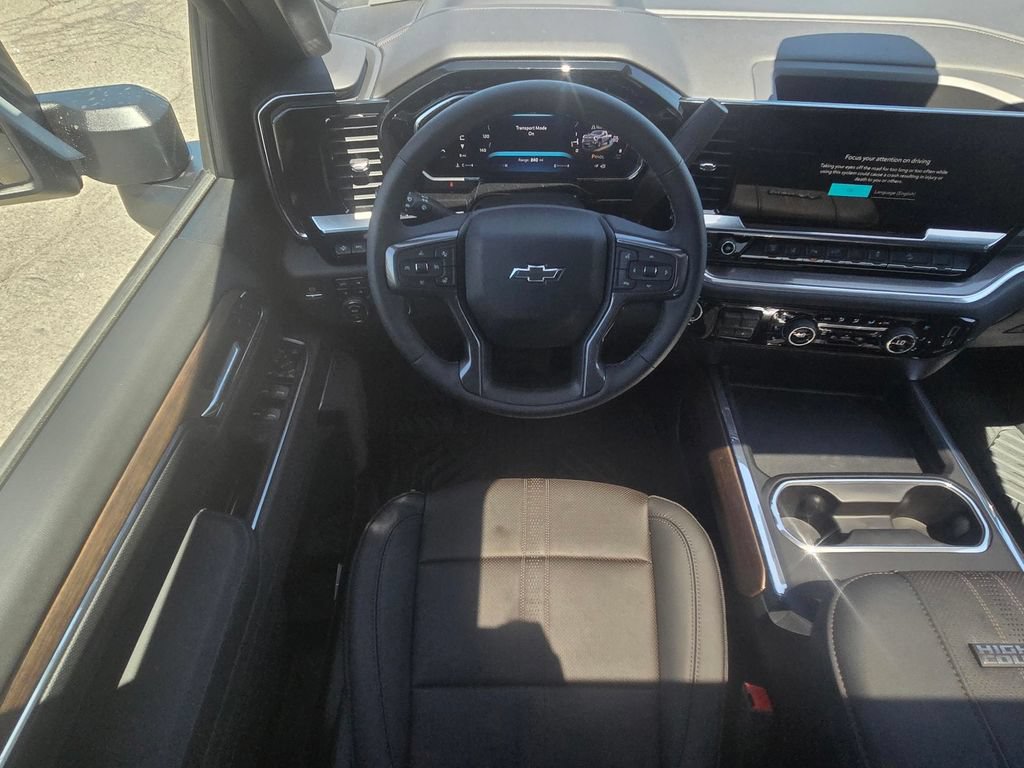 New 2026 Chevrolet Silverado 2500 High Country w/ Midnight Edition AWD/4WD image 9