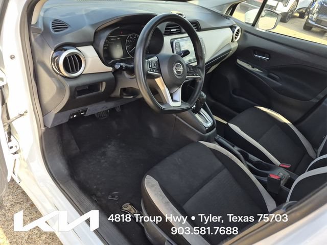 Used 2022 Nissan Versa SV FWD image 16