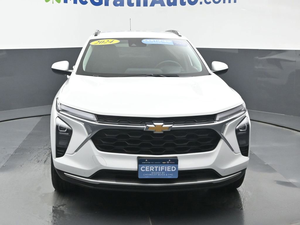 Certified 2024 Chevrolet Trax LT w/ Driver Confidence Package image 3