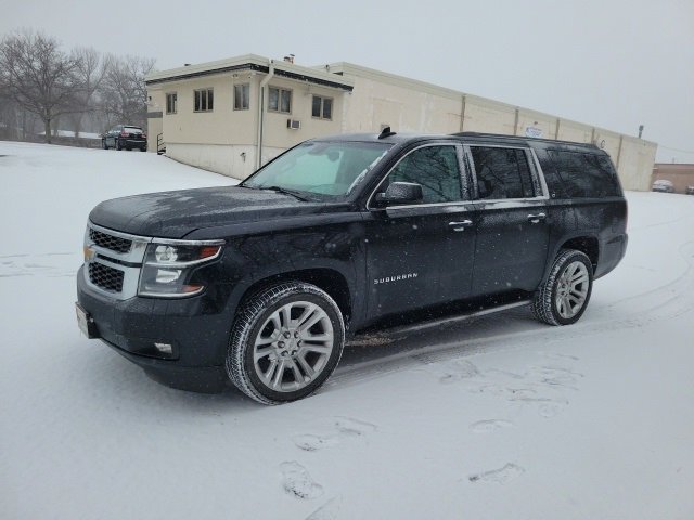 Used 2020 Chevrolet Suburban LT w/ Luxury Package image 21