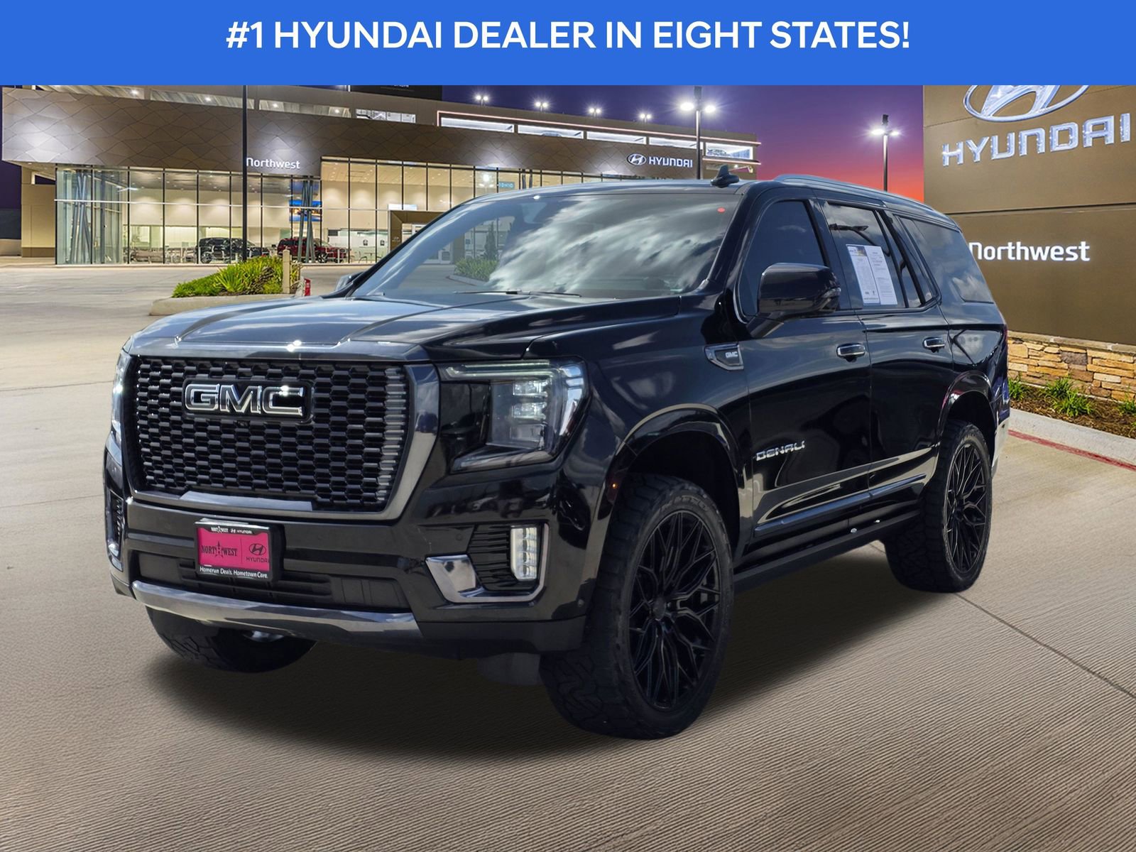 Used 2023 GMC Yukon Denali Ultimate image 2