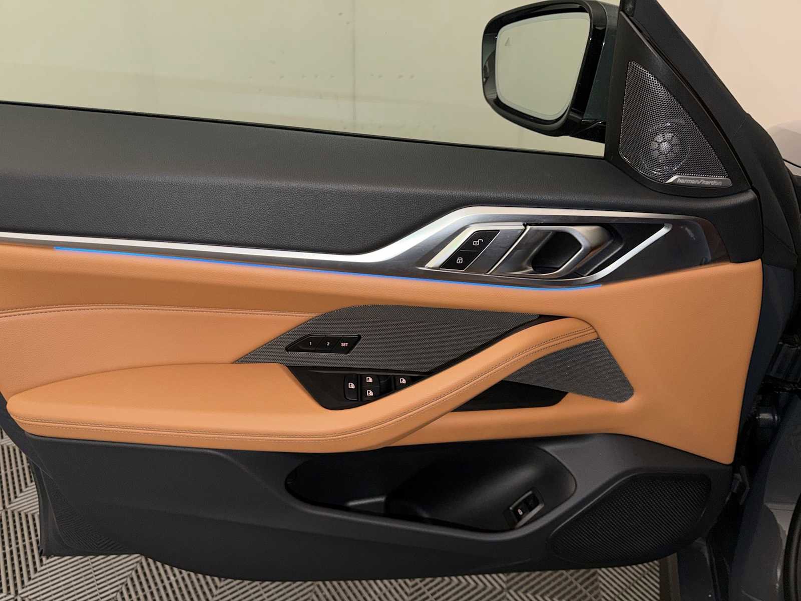 Used 2025 BMW i4 eDrive40 w/ Premium Package image 11