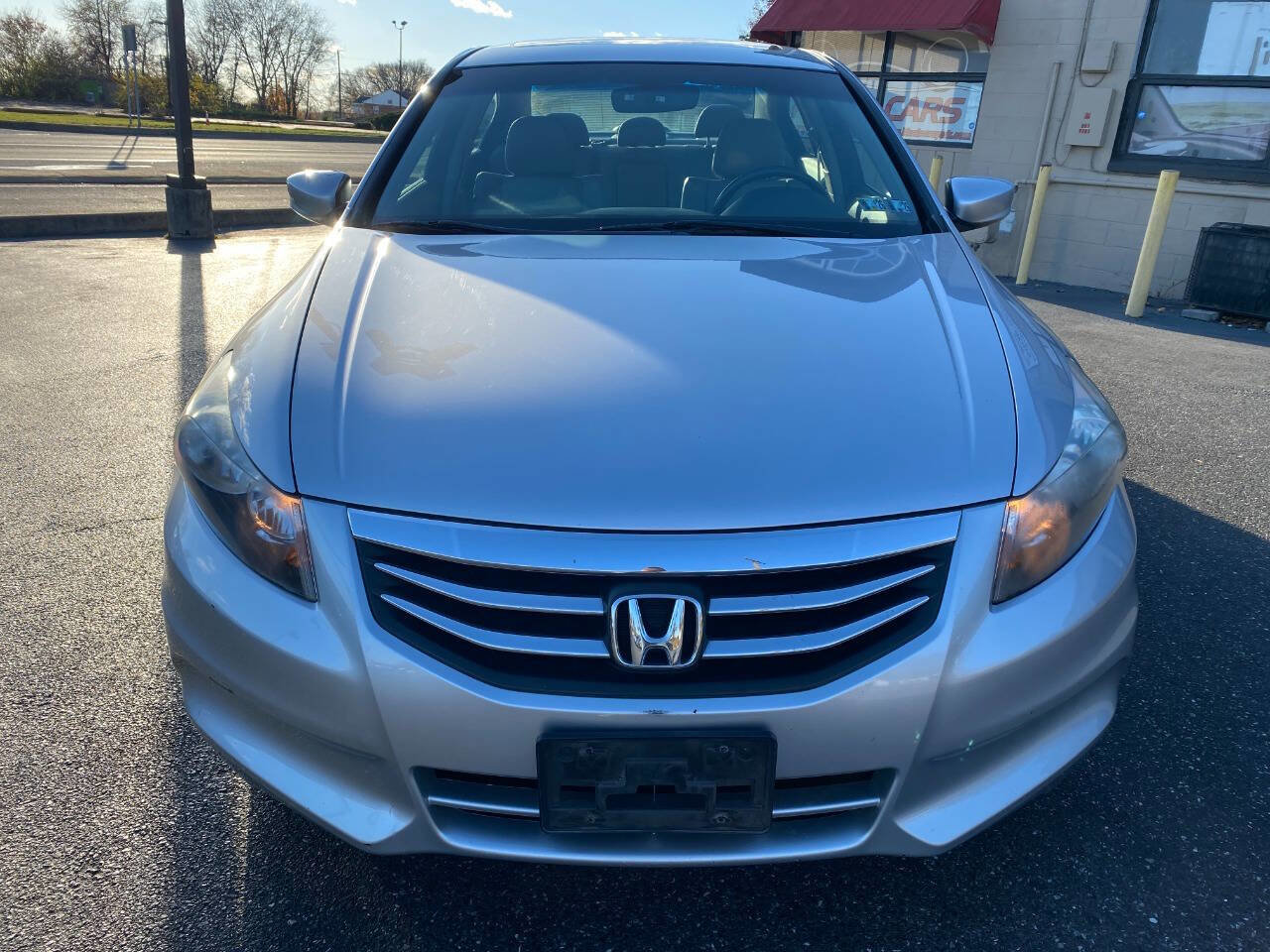 Used 2011 Honda Accord EX-L image 8