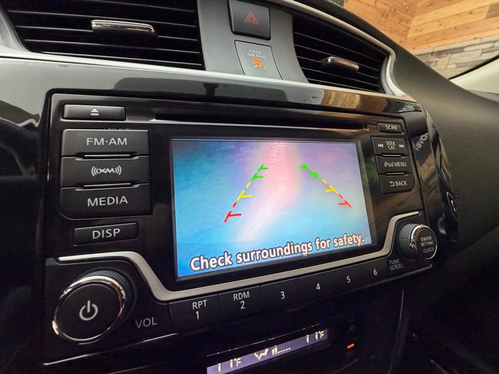 Used 2018 Nissan Sentra SR w/ SR Midnight Edition Package image 17