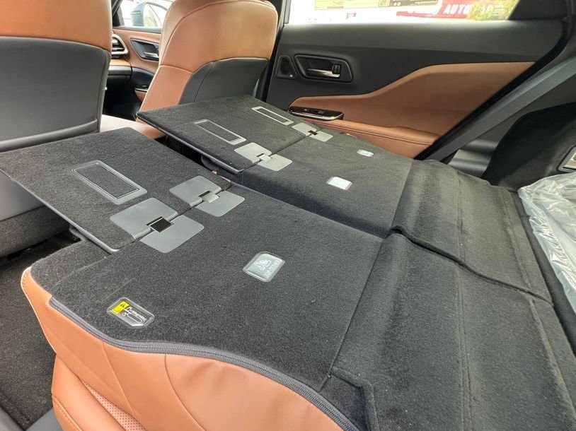 New 2026 Toyota Crown Signia image 16