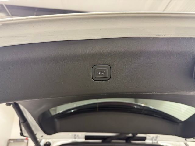 Certified 2024 Buick Enclave Essence image 9