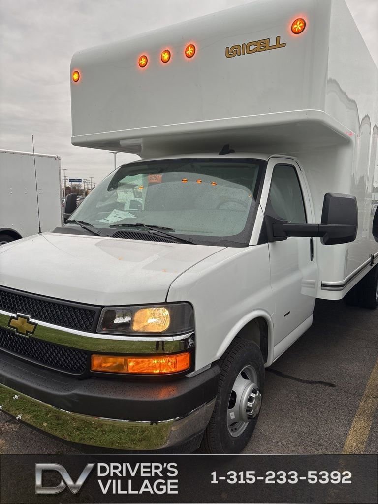 New 2025 Chevrolet Express 3500 w/ Power Convenience Package RWD image 2