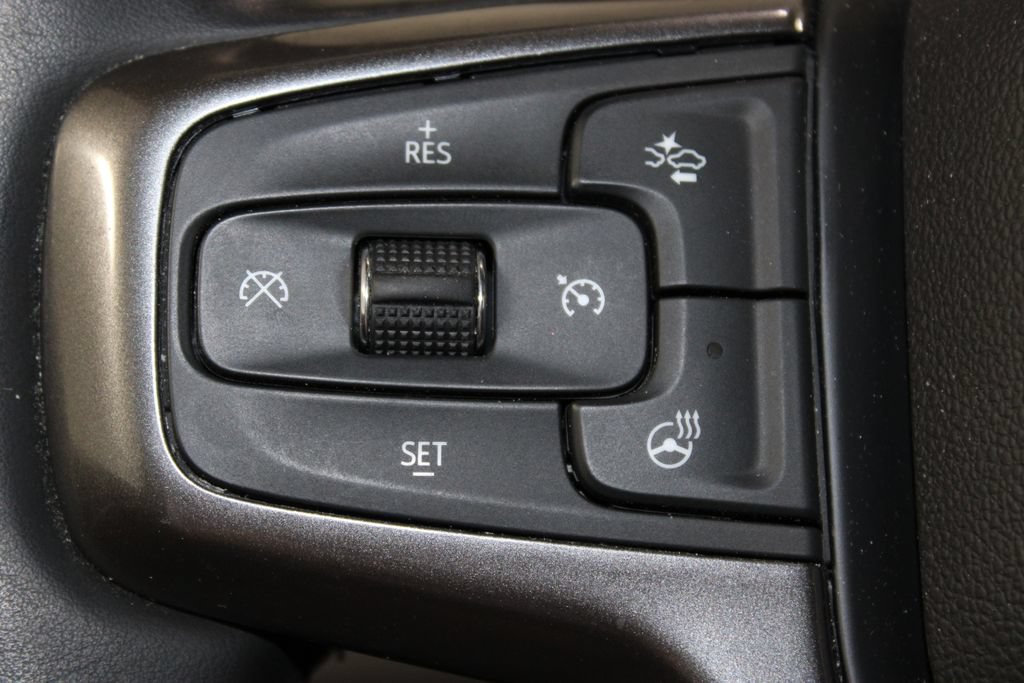 Used 2023 Chevrolet Silverado 1500 High Country w/ Technology Package AWD/4WD image 27