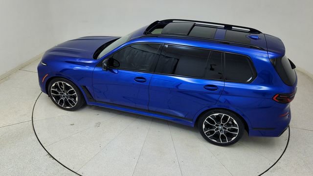 Used 2025 BMW X7 M60i image 88