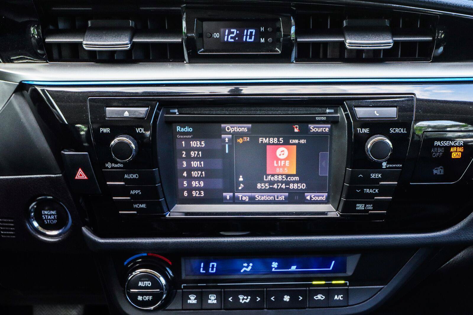 Used 2015 Toyota Corolla S Premium FWD image 27