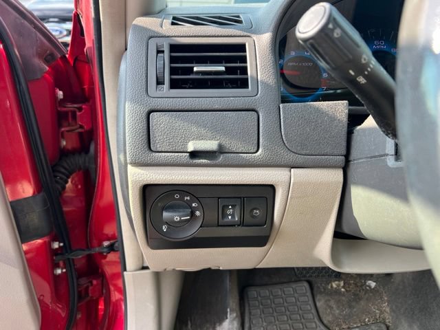 Used 2010 Ford Fusion SEL FWD image 18