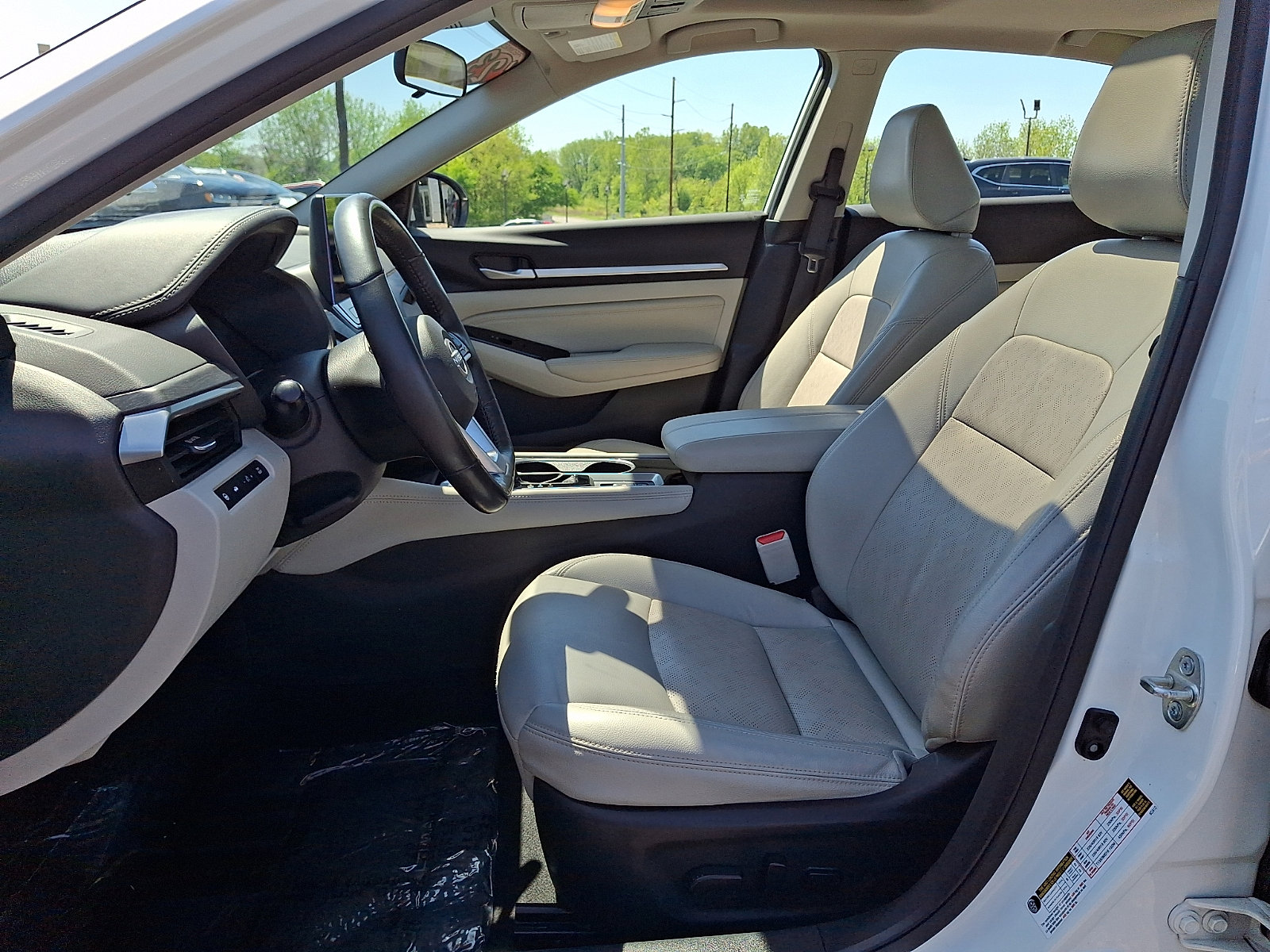 Used 2023 Nissan Altima 2.5 SL AWD/4WD image 15