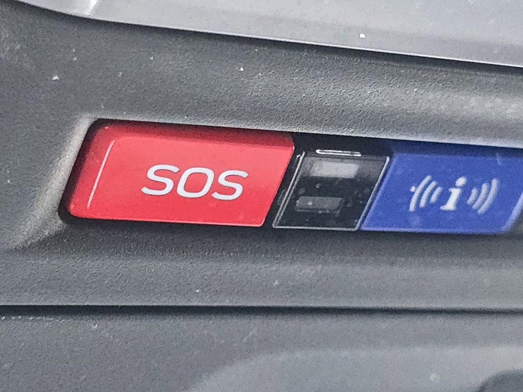 Used 2021 Subaru Crosstrek 2.0i Premium image 8