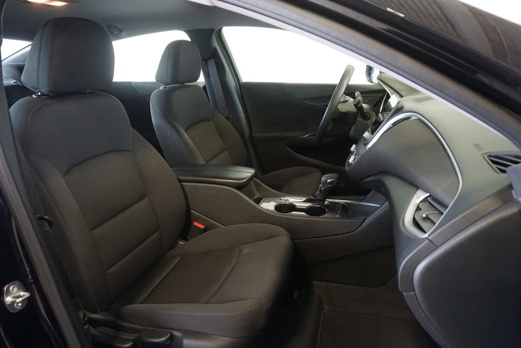 Used 2023 Chevrolet Malibu LT w/ Driver Confidence Package FWD image 21