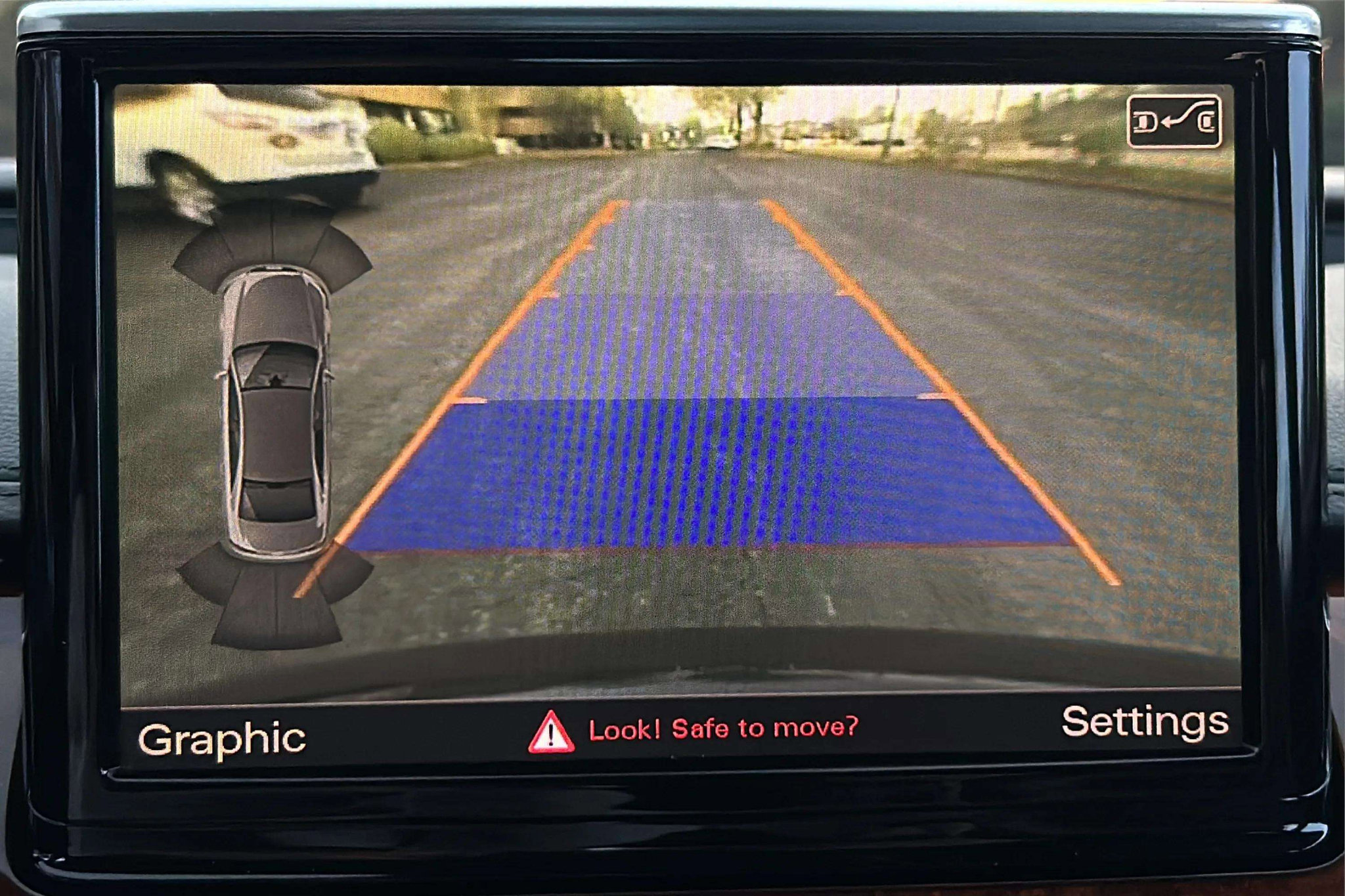 Used 2011 Audi A8 4.2 image 21