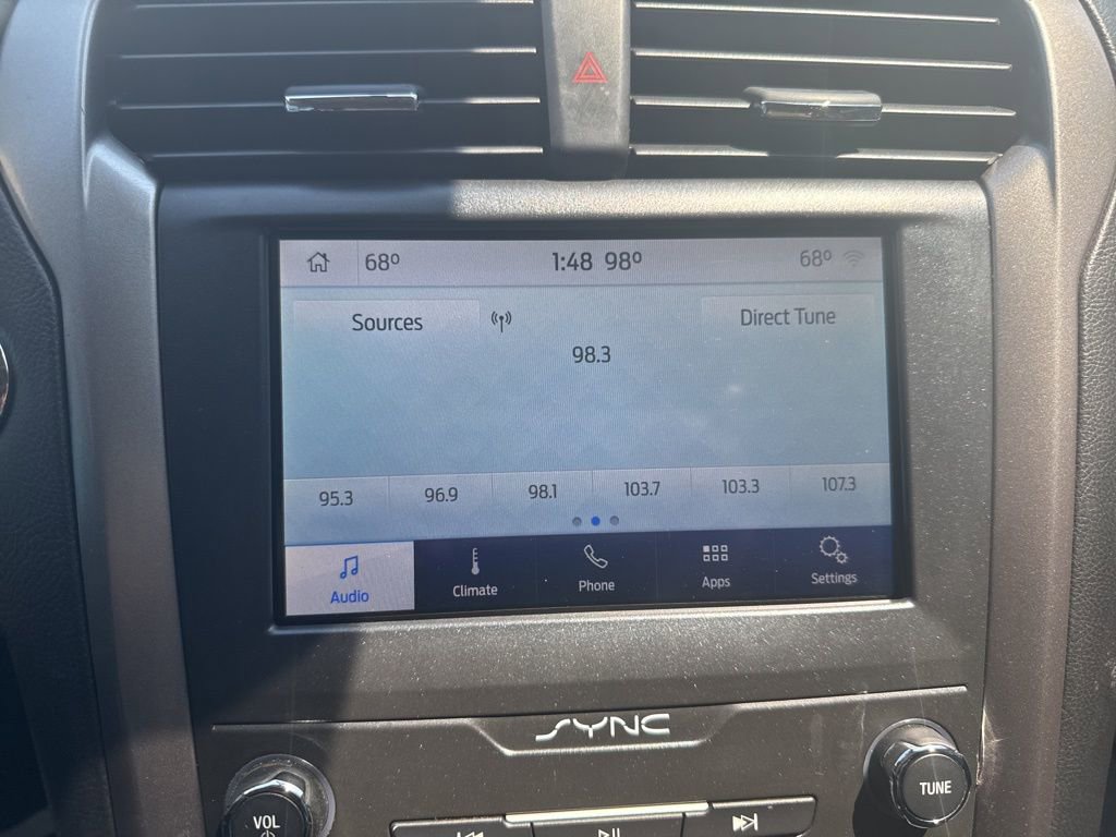 Used 2020 Ford Fusion SEL image 17