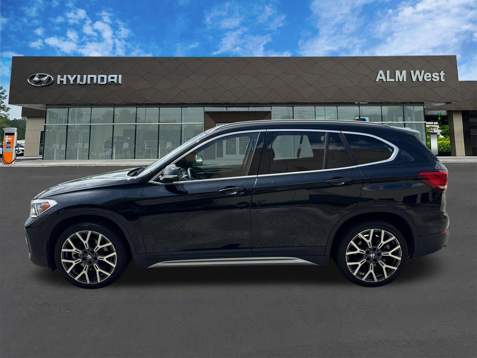 Used 2021 BMW X1 sDrive28i w/ Premium Package FWD image 8