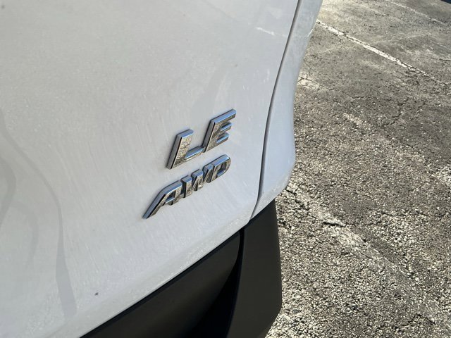 Used 2024 Toyota RAV4 LE image 7