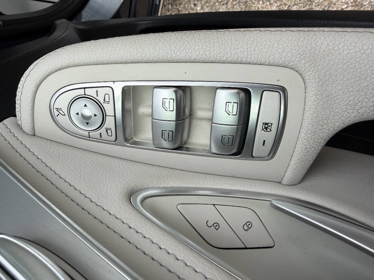 Used 2015 Mercedes-Benz C 300 4MATIC Sedan image 12