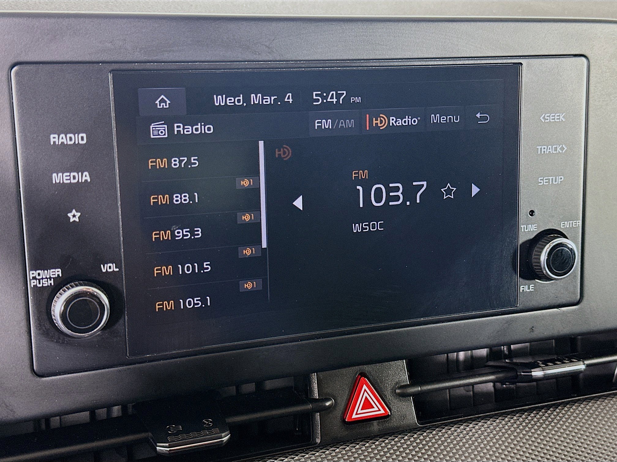 Used 2025 Kia Sportage LX image 21