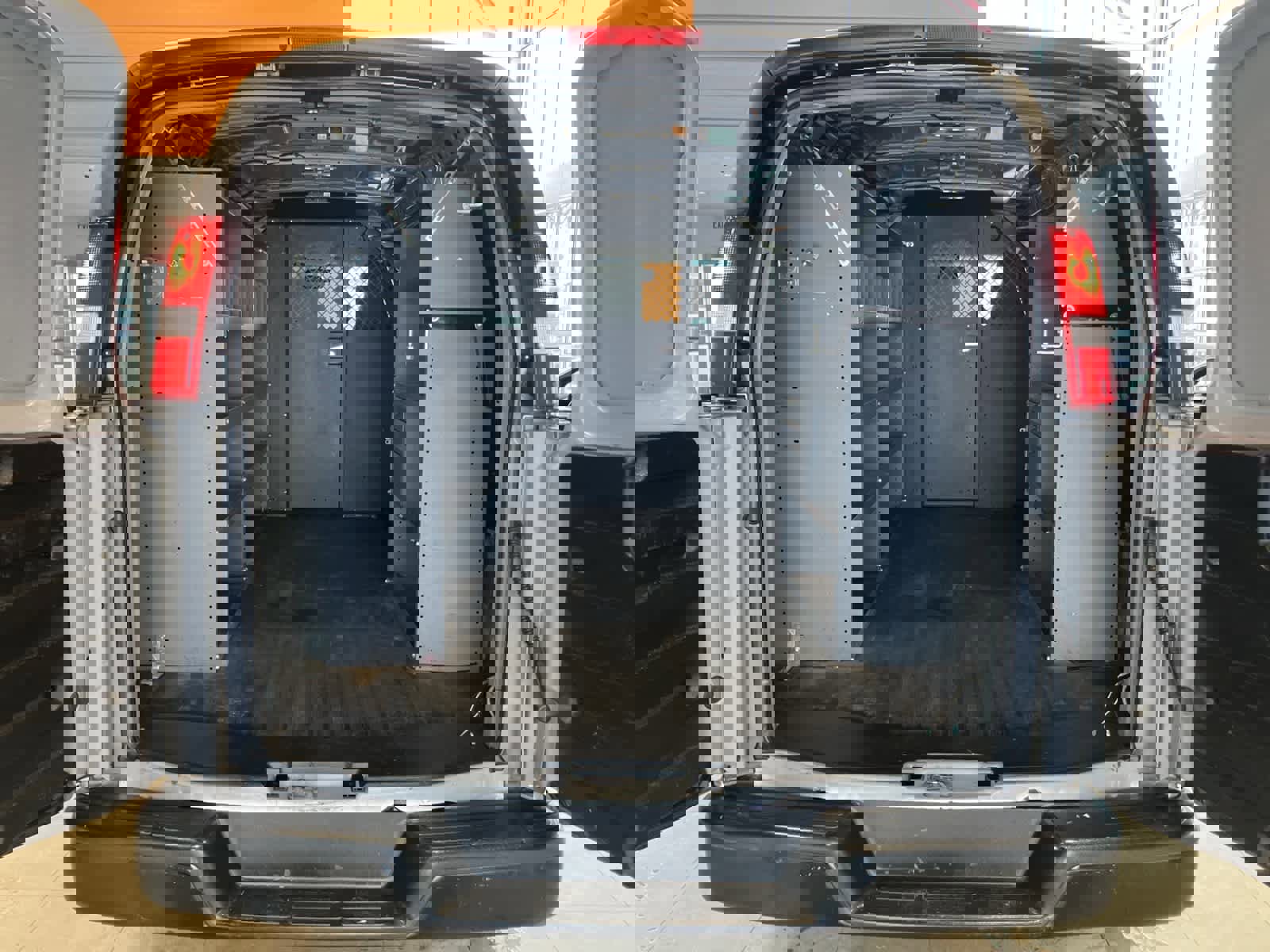 Used 2021 GMC Savana 2500 w/ Driver Convenience Package image 21