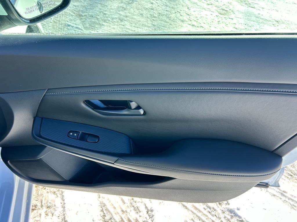 Certified 2025 Nissan Sentra S image 20