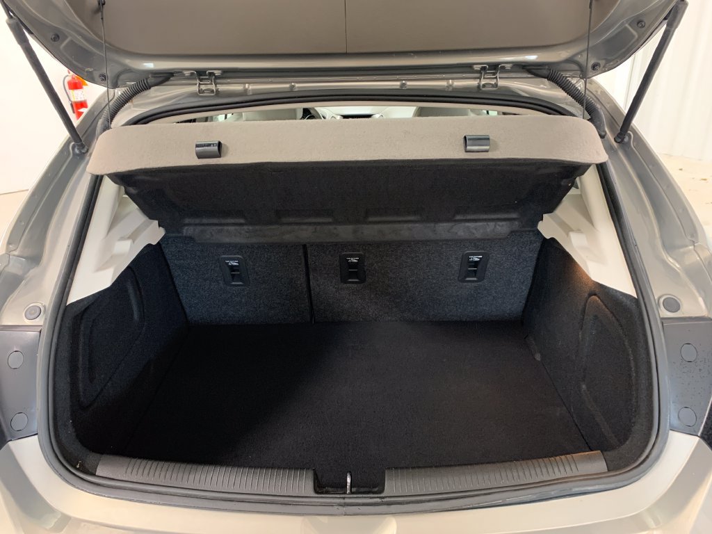 Used 2018 Chevrolet Cruze LT FWD image 21