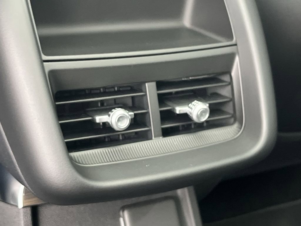 New 2026 Cadillac Lyriq Premium Luxury image 13