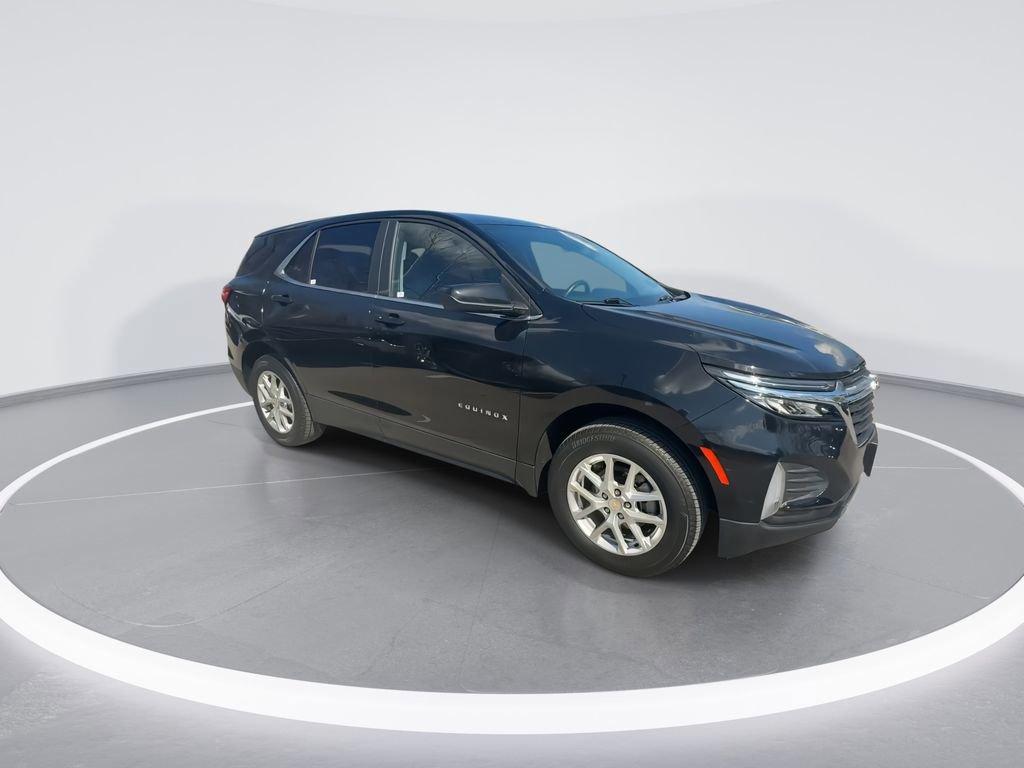 Used 2022 Chevrolet Equinox LT AWD/4WD image 2