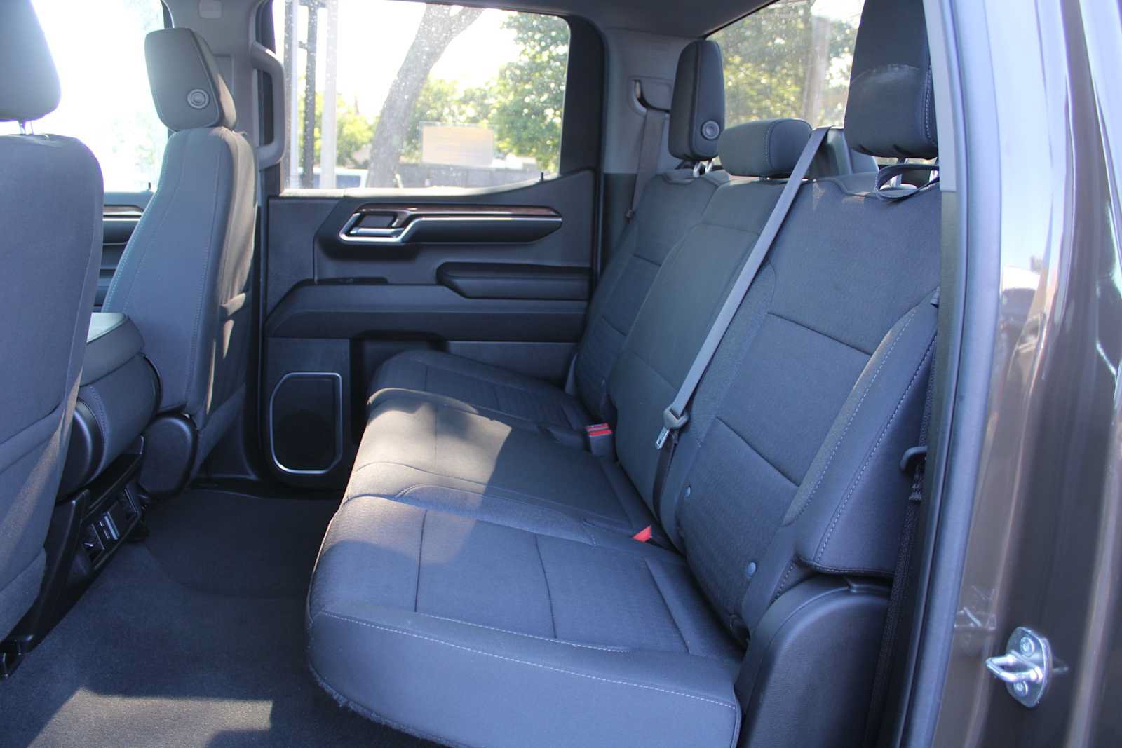 Certified 2023 Chevrolet Silverado 1500 LT AWD/4WD image 10