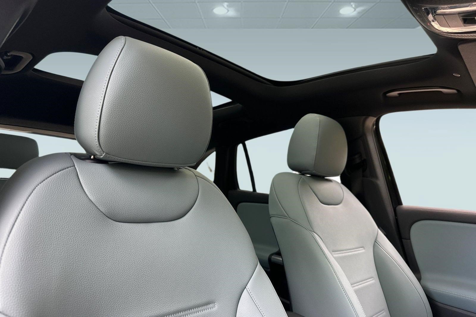 New 2026 Mercedes-Benz GLA 250 image 22
