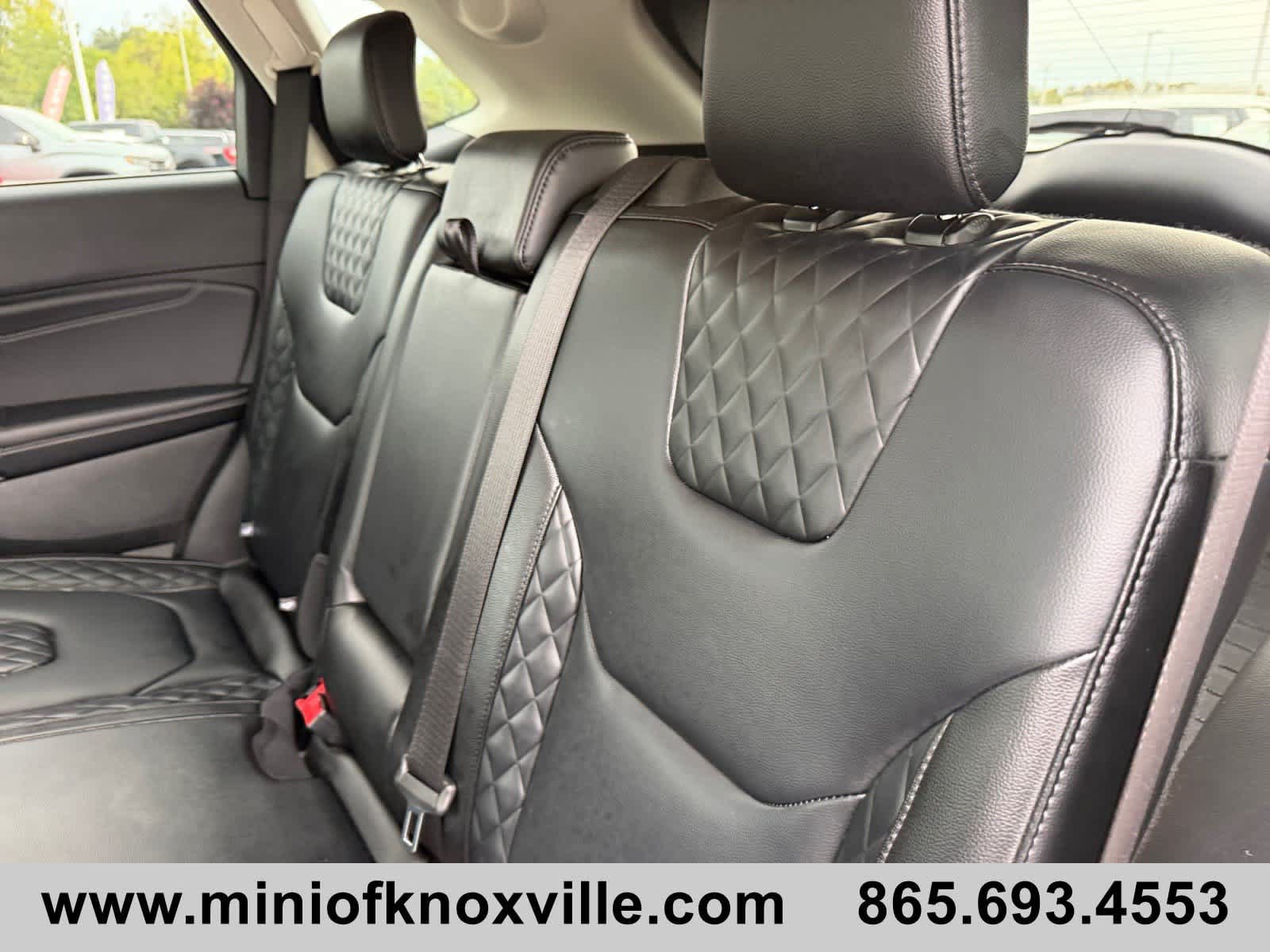 Used 2024 Ford Edge Titanium AWD/4WD image 15