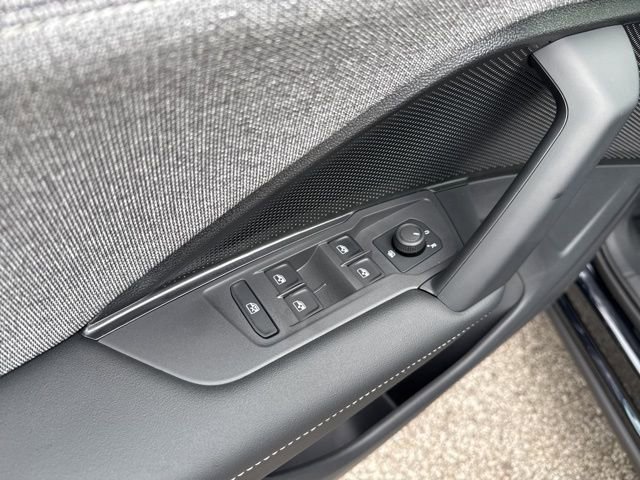 New 2026 Volkswagen Tiguan S image 18