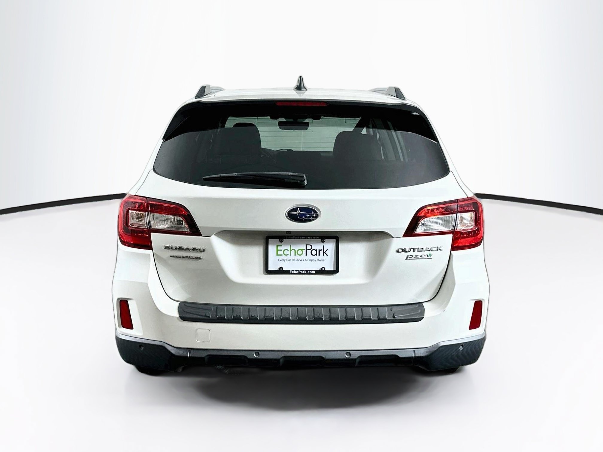 Used 2017 Subaru Outback 2.5i Touring AWD/4WD image 7