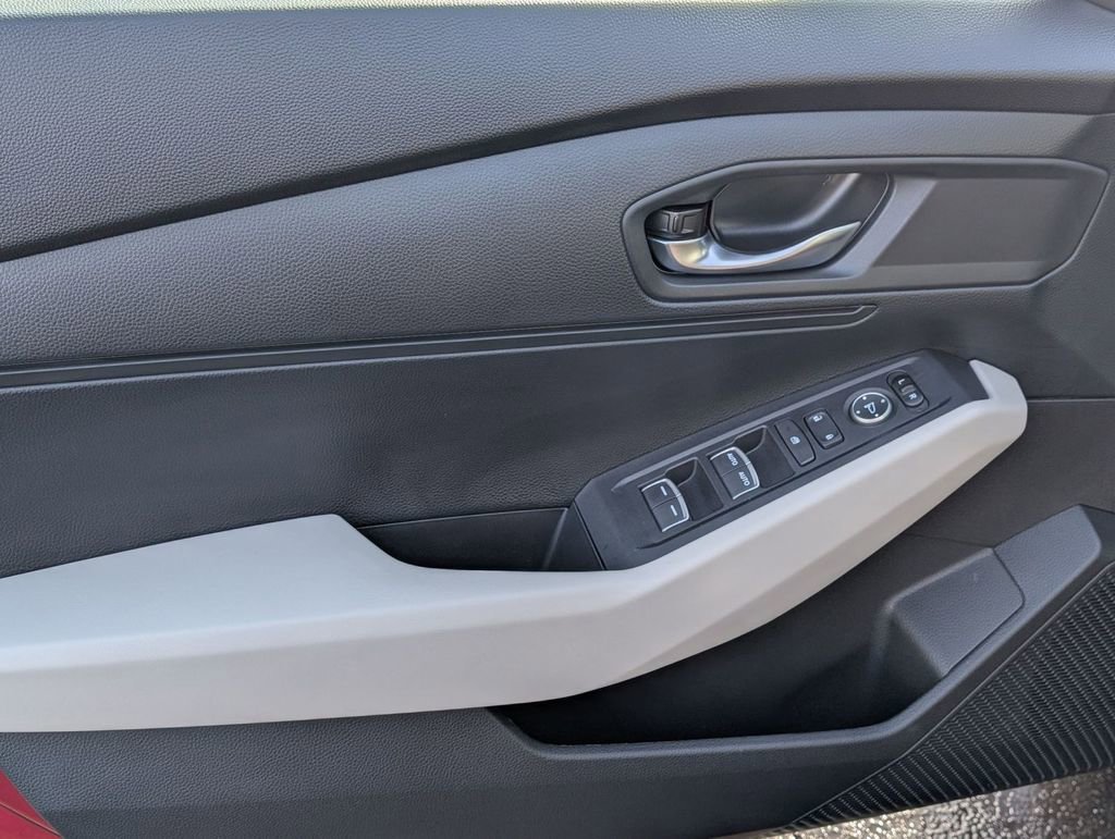 Used 2025 Honda Accord LX image 21