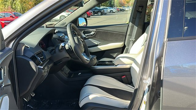 Used 2025 Acura RDX A-Spec image 10