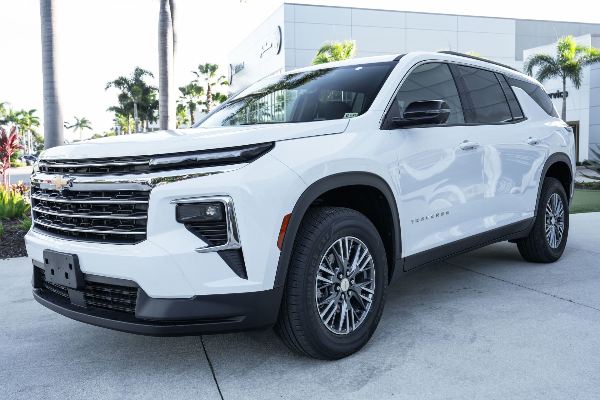 Used 2024 Chevrolet Traverse LT image 5