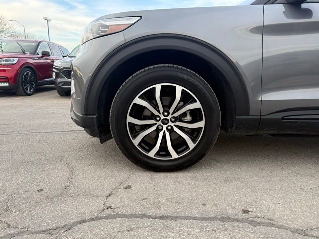 Certified 2023 Ford Explorer ST image 40
