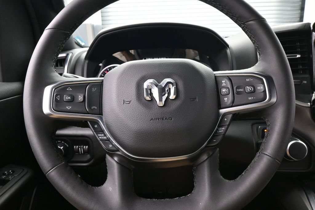 Used 2025 RAM 1500 Big Horn AWD/4WD image 24