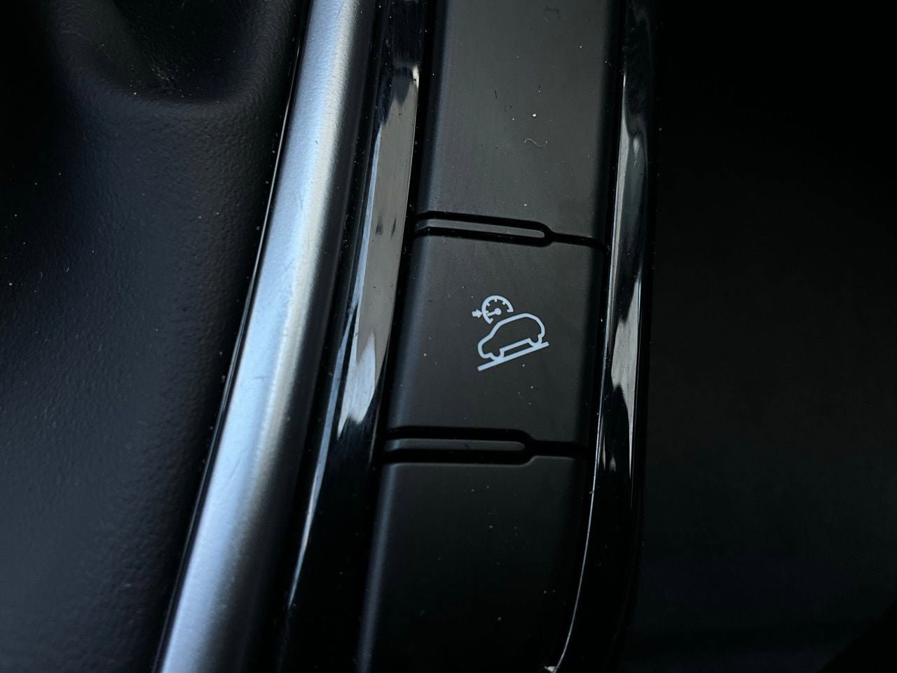Used 2025 Kia Seltos S image 24