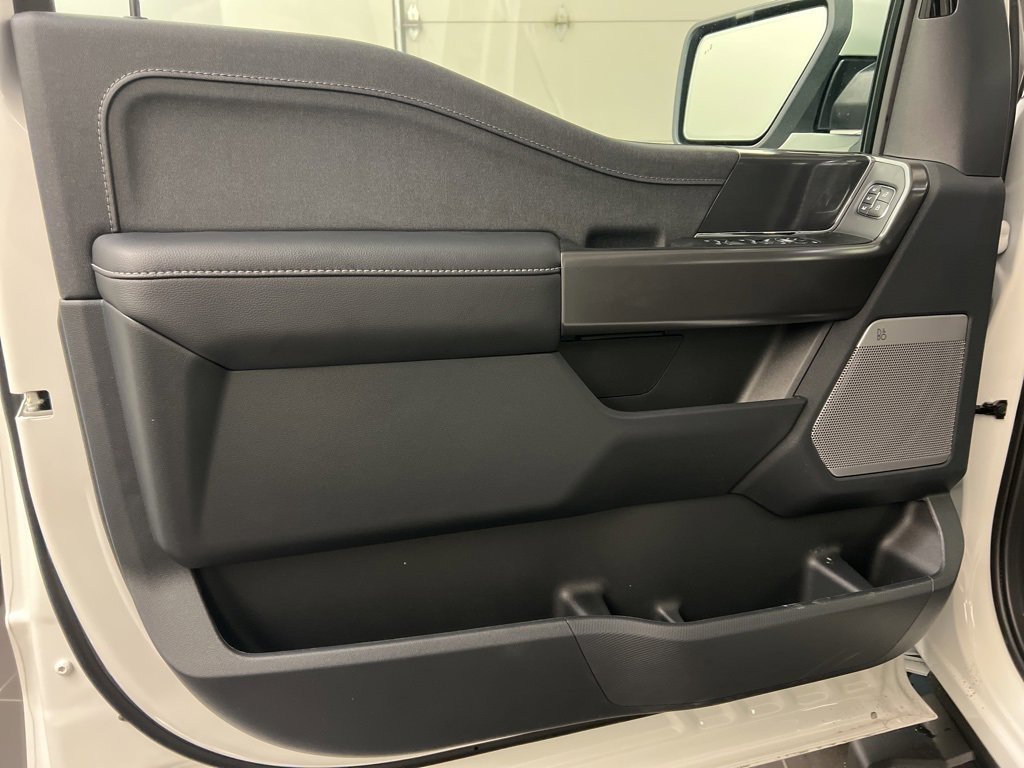 New 2025 Ford F150 Lariat w/ Equipment Group 501A Mid image 30