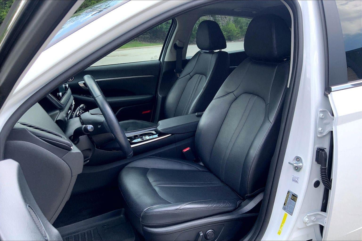Used 2020 Hyundai Sonata SEL w/ Premium + Sunroof Package FWD image 23