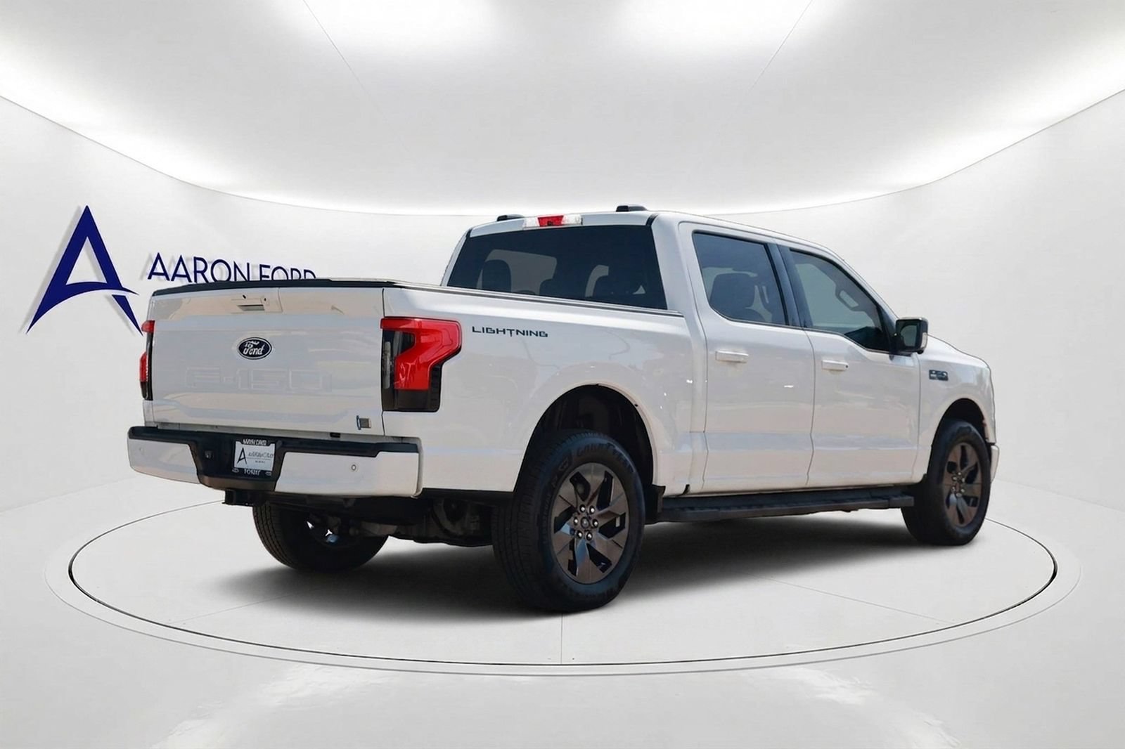 Used 2024 Ford F150 Lightning Flash AWD/4WD image 4