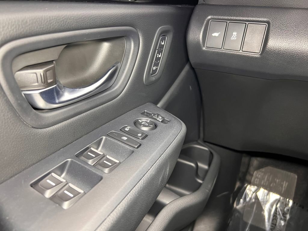 Used 2023 Honda Pilot Touring image 13